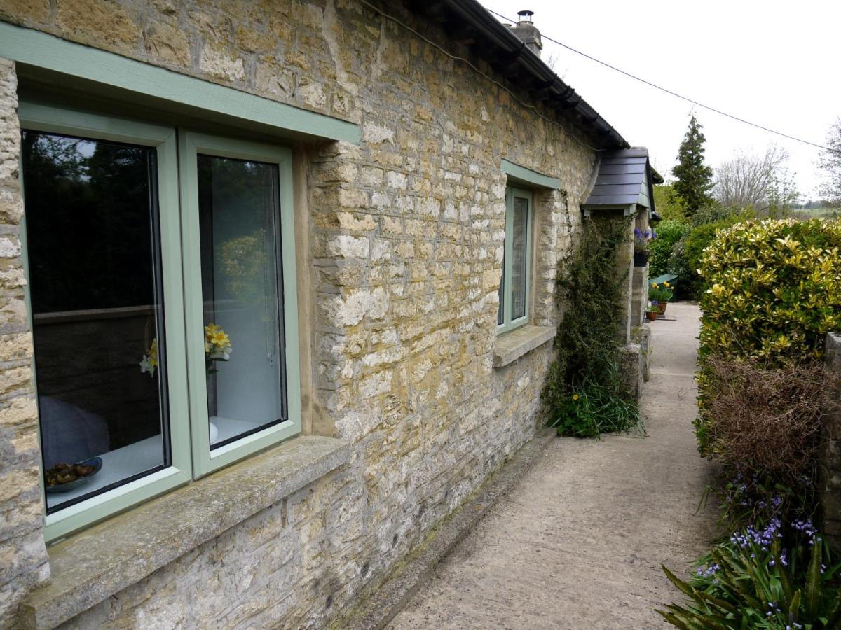 Cosy Stone Cottage, The Bungalow Perrotts Brook Cirencester Eksteriør billede