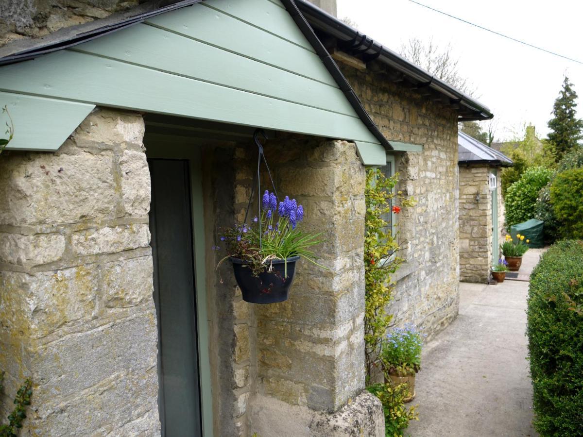 Cosy Stone Cottage, The Bungalow Perrotts Brook Cirencester Eksteriør billede