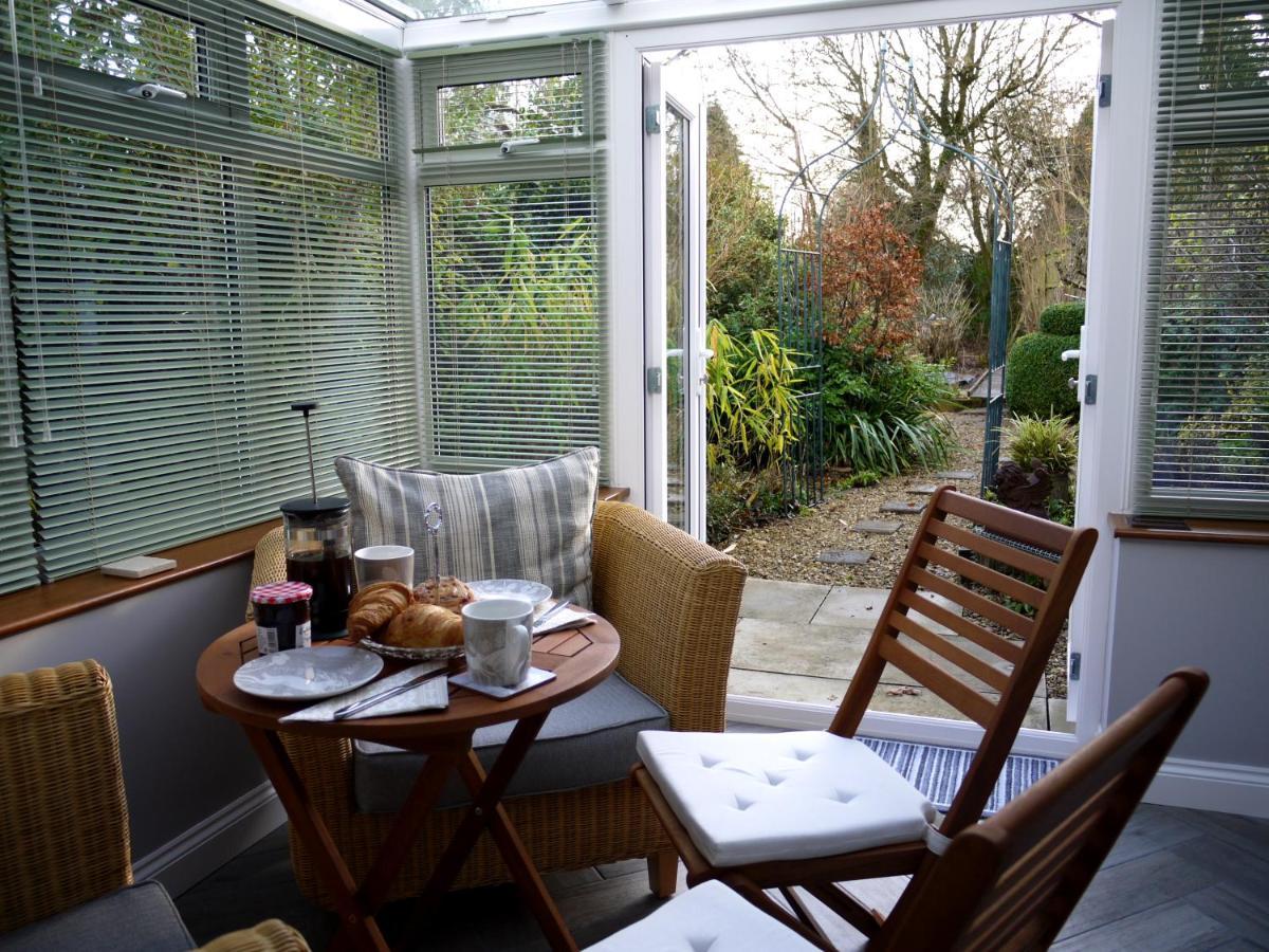 Cosy Stone Cottage, The Bungalow Perrotts Brook Cirencester Eksteriør billede