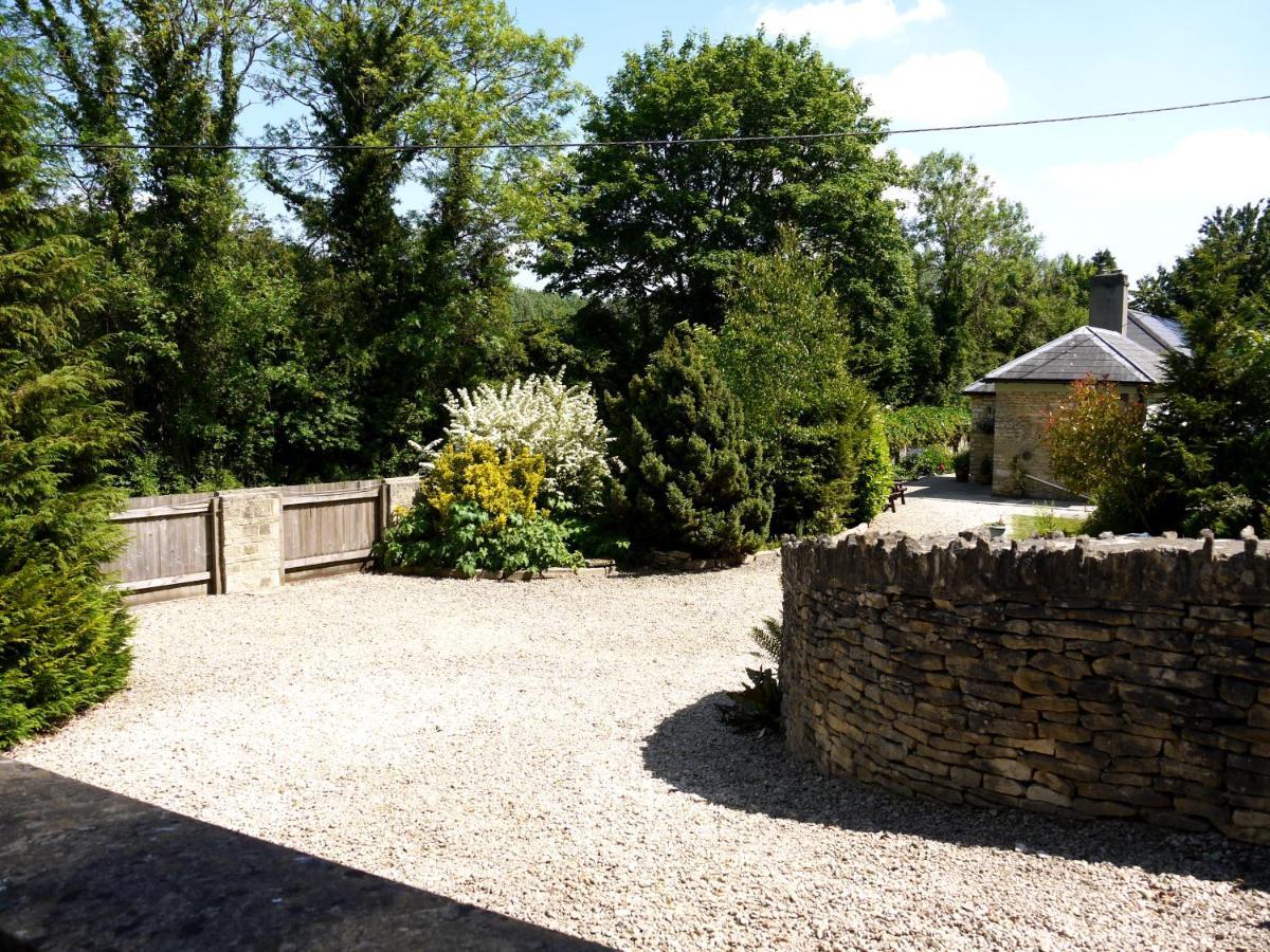 Cosy Stone Cottage, The Bungalow Perrotts Brook Cirencester Eksteriør billede