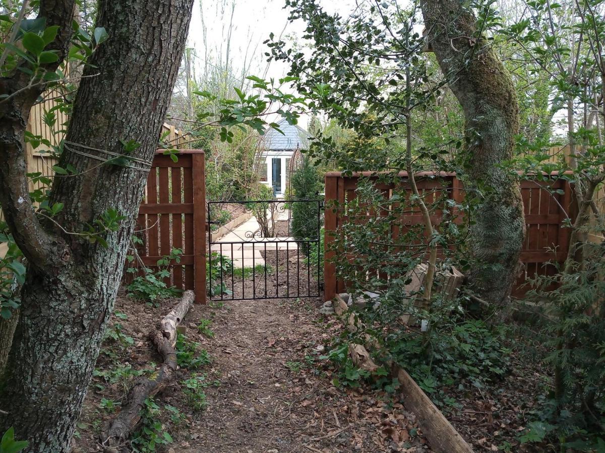 Cosy Stone Cottage, The Bungalow Perrotts Brook Cirencester Eksteriør billede